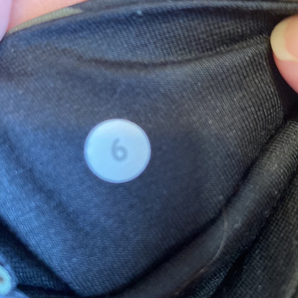 Lululemon leggings/ crop - Picture 3 of 3